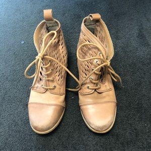 Ecote Urban Outfitters Booties